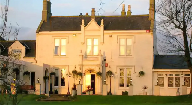 Burnhouse Manor Hotel, Забронировать Отель Бейт Эйршир