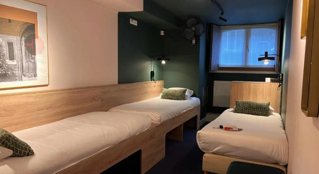 Трёхместный номер Hotel Alexander