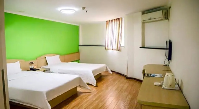 Двухместный номер Business 7 Days Inn Chongqing Liberation Monument Jiaochangkou Subway Station Branch