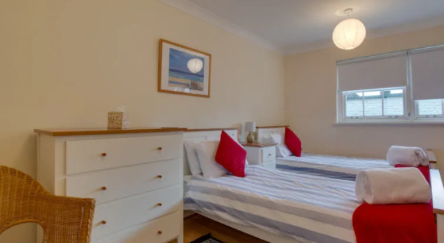 Holiday Home Whitepost