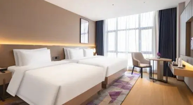 Lavande Hotel (Zhangwu Zhonghua Road Dingxin Fashion Plaza), Book Hotel Zhangwu Liaoning