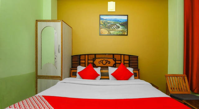 Hotel Mansarovar by OYO
