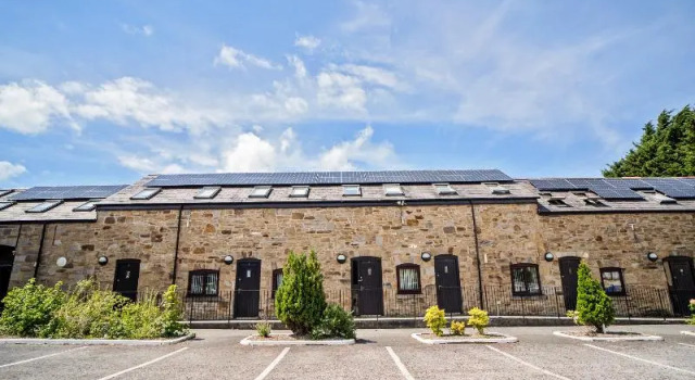 OYO Mountain Park Hotel, Book Hotel  