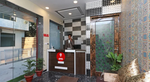Hotel Clouds 21 By OYO Rooms, Забронировать Отель Отели Нью-Дели с завтраком, Завтраки