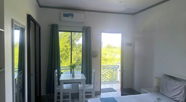 Номер Deluxe c 1 комнатой с частичным видом на океан Moalboal Casablanca Inn