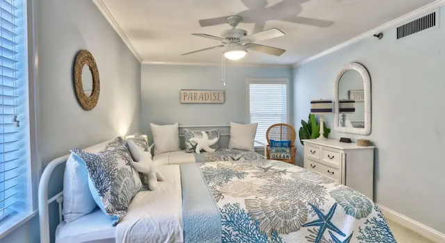 Pelican Pointe 4C