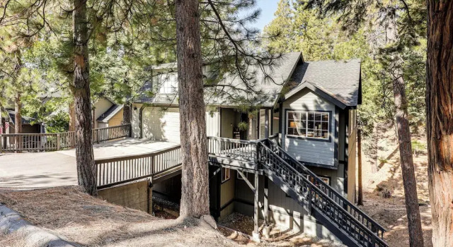 Swim, Hike, Ski & Unwind: Lake Arrowhead Retreat!, Забронировать Дом для отпуска Виллы Лейк-Эрроухэд, Вилла