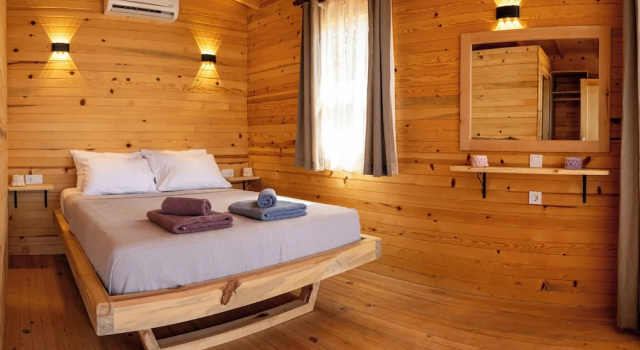 Коттедж Deluxe Goat Bungalow and Camping