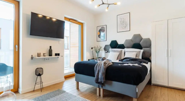 Novum Studio by Loft Affair, Забронировать Отель Отели Кракова 3 звезды, рядом с Ботанический сад Ягеллонского университета, 3*