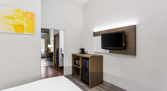 Четырёхместный люкс Comfort Inn & Suites Kenosha-Pleasant Prairie
