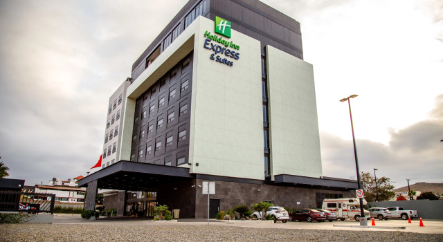 Holiday Inn Express & Suites Ensenada Centro by IHG, Book Hotel Hoteller i Ensenada med parkering, Parkering