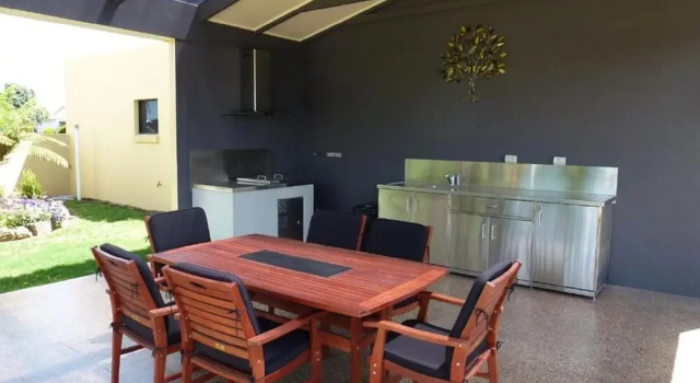 Unwind Mount Gambier Sophisticated Suite, Book Apartment Mount Gambier 