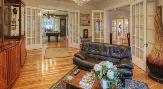 Bluefield Inn, Boek Hotel Bluefield 