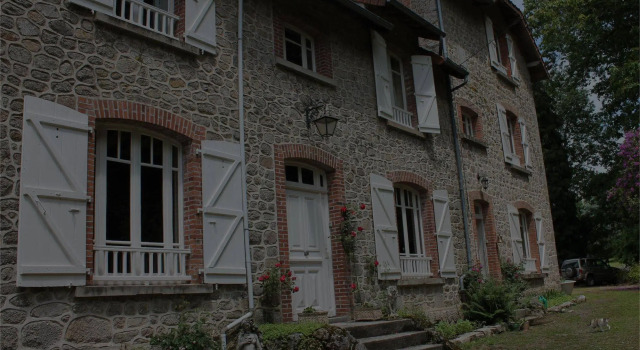 Bon Chez Nous, Varaa Hotelli Hotellit Creuse pysäköinnillä, Pysäköinti