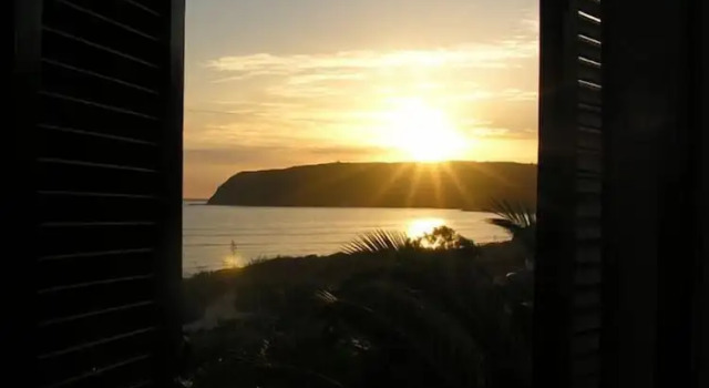 Трёхместный номер Standard с балконом и с видом на море Mounda Beach Hotel