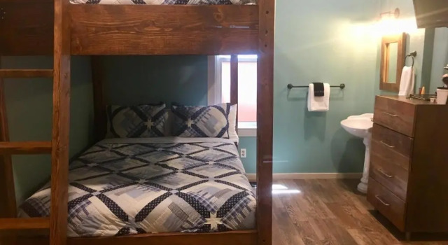Четырёхместный номер Standard The Groveland Hotel
