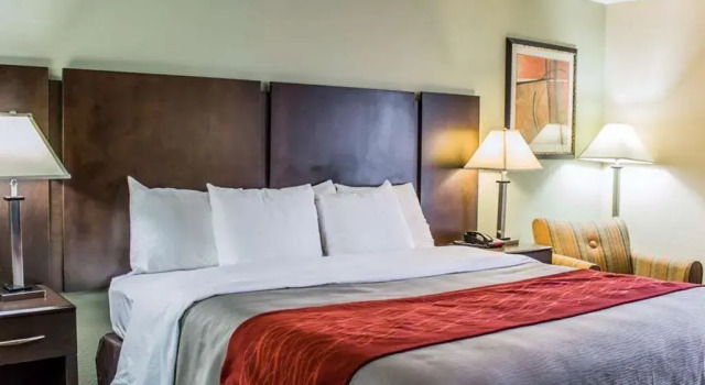 Comfort Inn Raleigh, Забронировать Отель Роли Raleigh-Durham Metropolitan Area