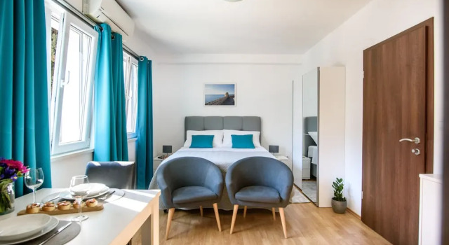 Люкс Comfort с видом на сад California Apartments