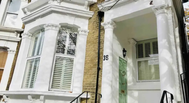Luxury Victorian 2 Bedroom Apartment Near Tube