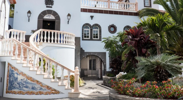 Studio in Caniço, With Shared Pool, Enclosed Garden and Wifi - 1 km From the Beach, Boek Appartement Caniço Madeira