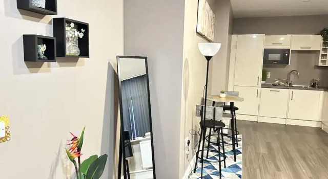 Апартаменты 2 Bed Apartment - Sleeps 4 - Wifi - Parking