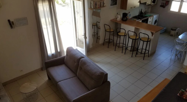 Gîtes du Combeau, Book Pension Hoteller i Rhône-Alps med parkering, Parkering