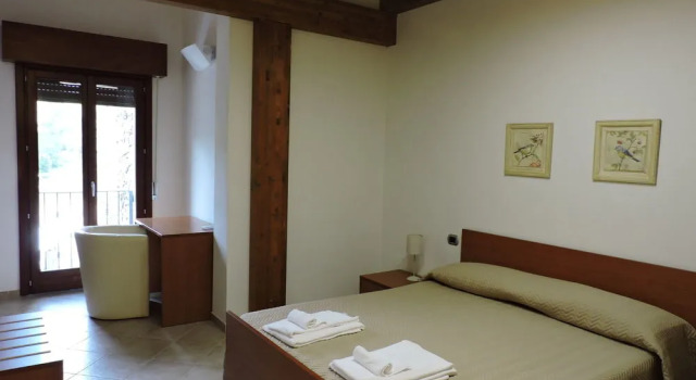 Scala San Giorgio Hotel, Забронировать Отель Отели Озини с парковкой, Парковка