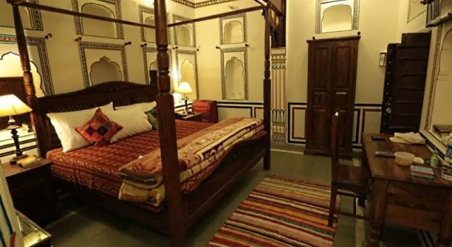 Radhika Haveli Hotel, Rezervovat Hotel Hotely v Rajasthan s parkováním, Parkování