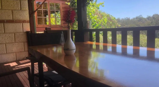 Коттедж Clover Cottage Country Retreat