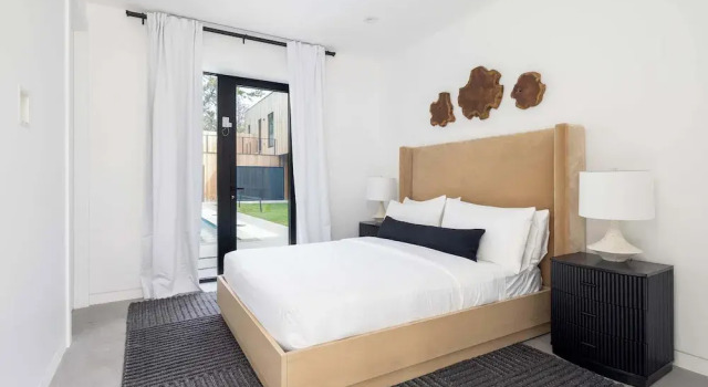 Blue Jay Villa by Rove - Family Home with Heated Pool, Buchen Sie Villa East Hampton The Hamptons
