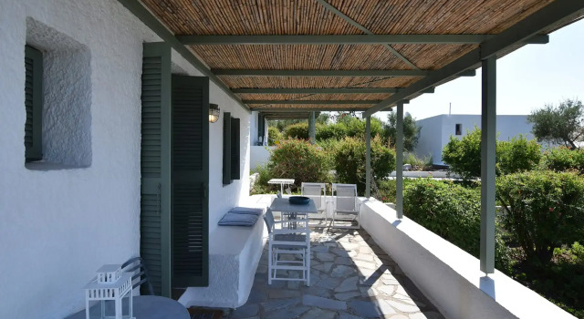 Бунгало c 1 комнатой с частичным видом на море Niriides Beachfront Resort