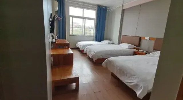 Люкс Yushan Chunhui Express Hotel