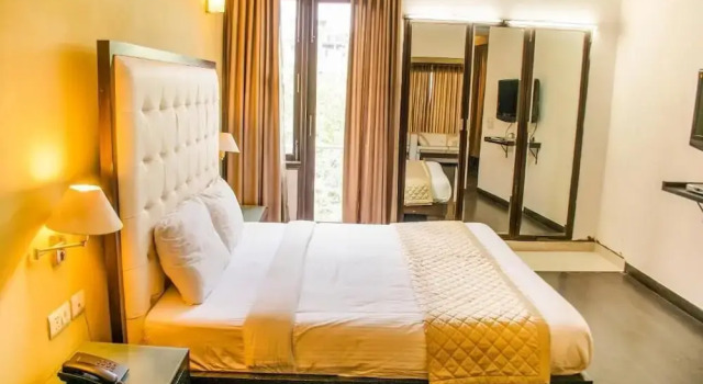 Hotel IP Swarn Near Anand Vihar Vaishali