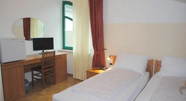 Трёхместный номер Standard Hotel Dvorec