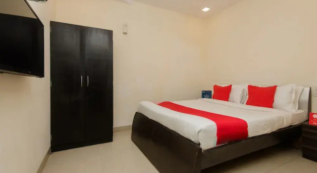 OYO 10103 Hotel Aviva