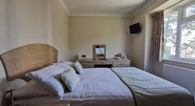 Двухместный номер Standard The Grove Hotel