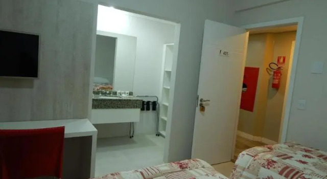 Трёхместный номер Deluxe с балконом Life Hotel Torres