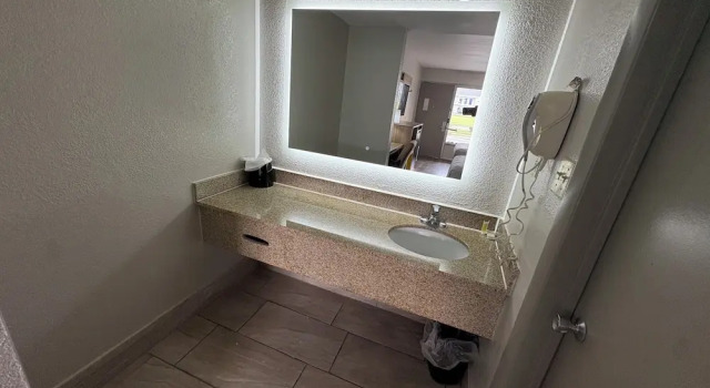 Номер Deluxe Days Inn by Wyndham Ruther Glen Kings Dominion Area