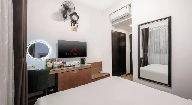 Двухместный номер Superior с балконом A25 Premium Hotel - 12 Ngô Sỹ Liên