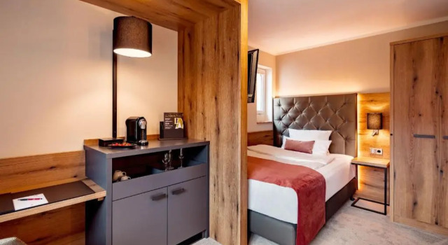 Одноместный номер Standard с видом на сад Burghotel Staufeneck