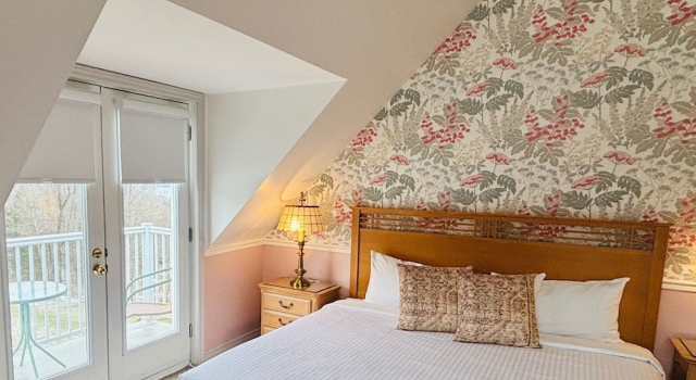 Номер Standard с балконом и с видом на горы Auberge Le Tricorne