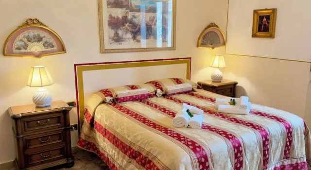 Четырёхместный люкс AlbergoDiffusoVolterra