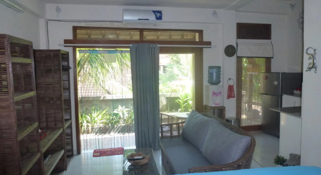 Kubu Tamu Homestay, Забронировать Отель Лембонган Клункунг, рядом с Пляж Нуса Лембонган