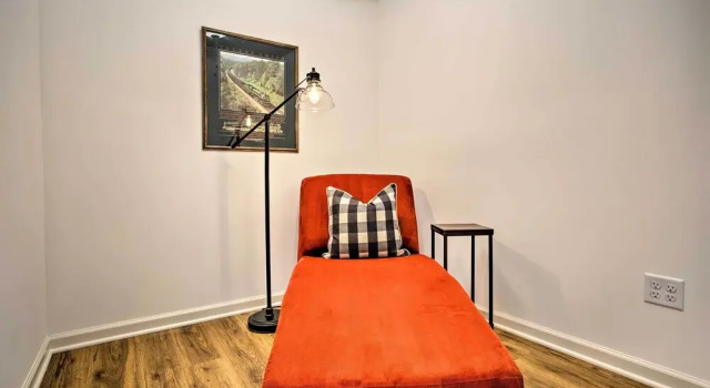 Апартаменты Walk to Main Street Eats: Remodeled Saluda Apt