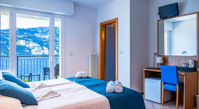 Двухместный номер Standard с видом на озеро Hotel Casa Marinella