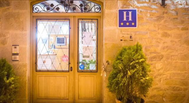 Hotel el Castell, Boek Hotel Hotels in Valderrobres met parkeren, Parkeren