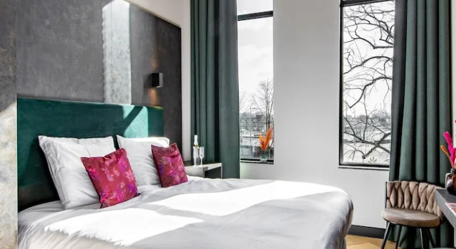 Номер Comfort Monument Hotel