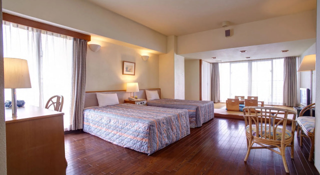 Hotel Yugaf Inn Bise, Buchen Sie Hotel Hotels in Okinawa mit Pool, Schwimmbad