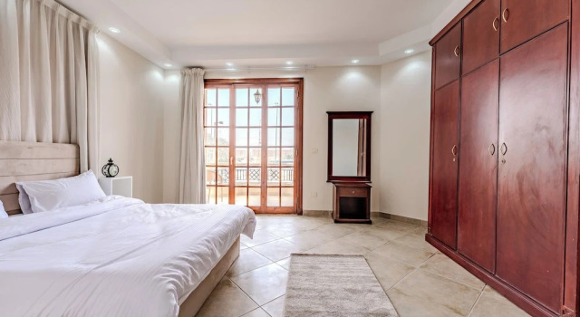 Апартаменты Deluxe Amazing Golf View Apartments