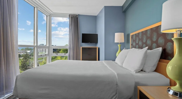 Номер Deluxe с 2 комнатами с балконом WorldMark Victoria